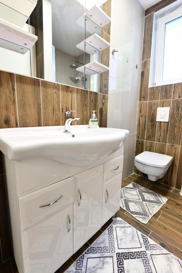 Lora Apartman Rakovica Kültér fotó
