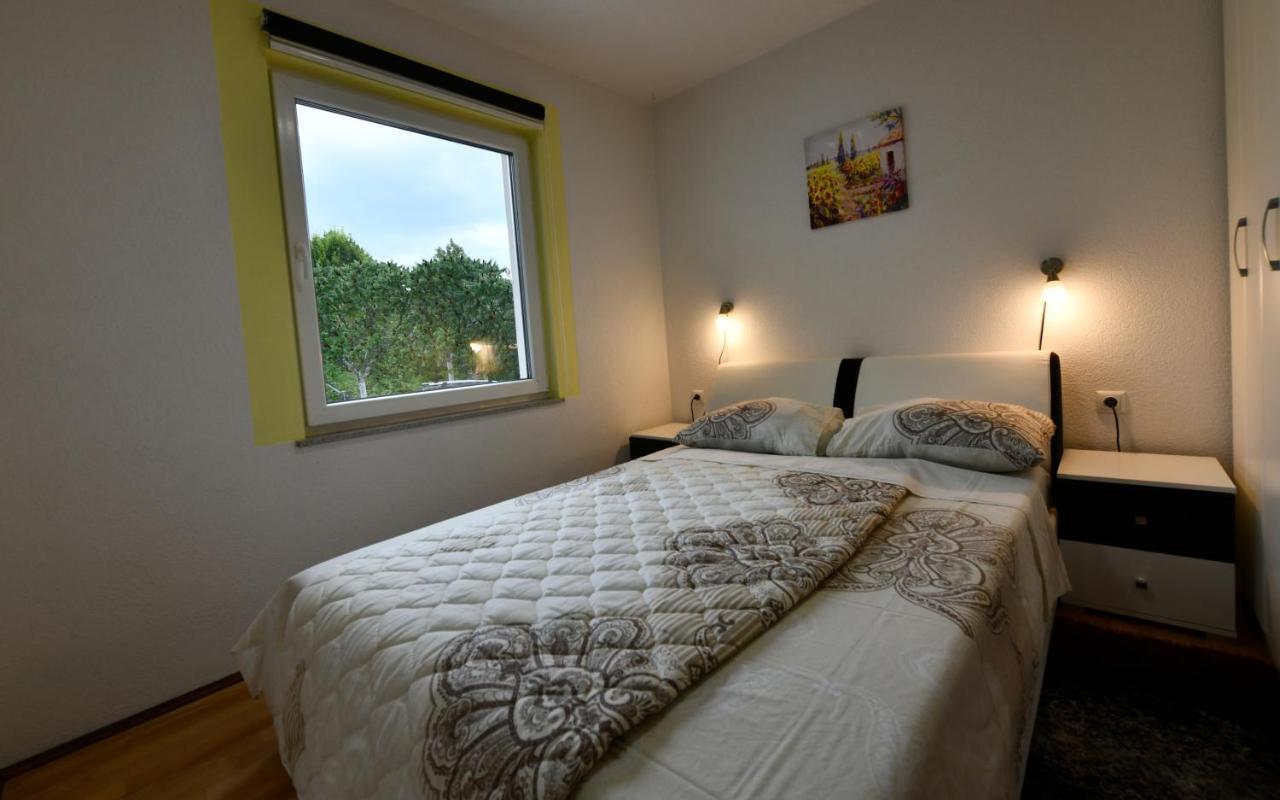 Lora Apartman Rakovica Kültér fotó