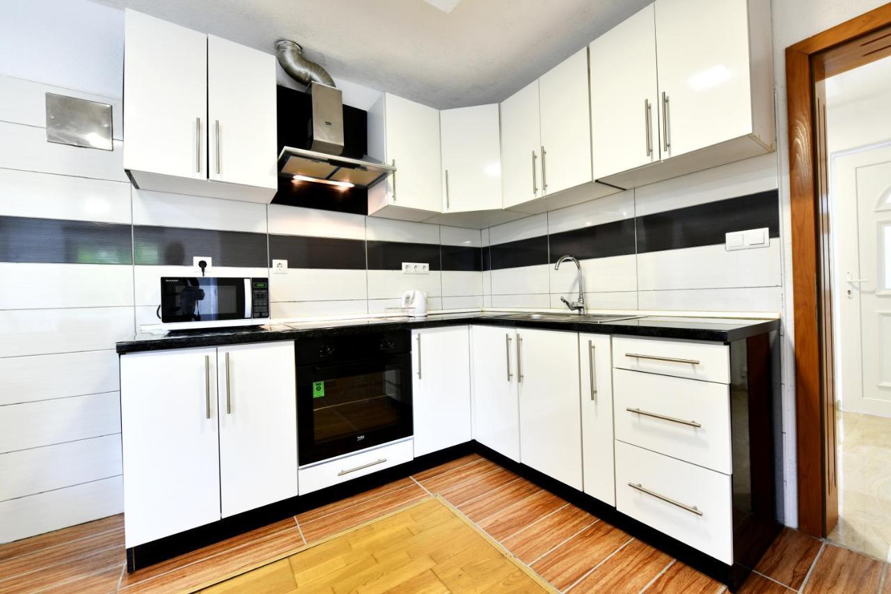 Lora Apartman Rakovica Kültér fotó